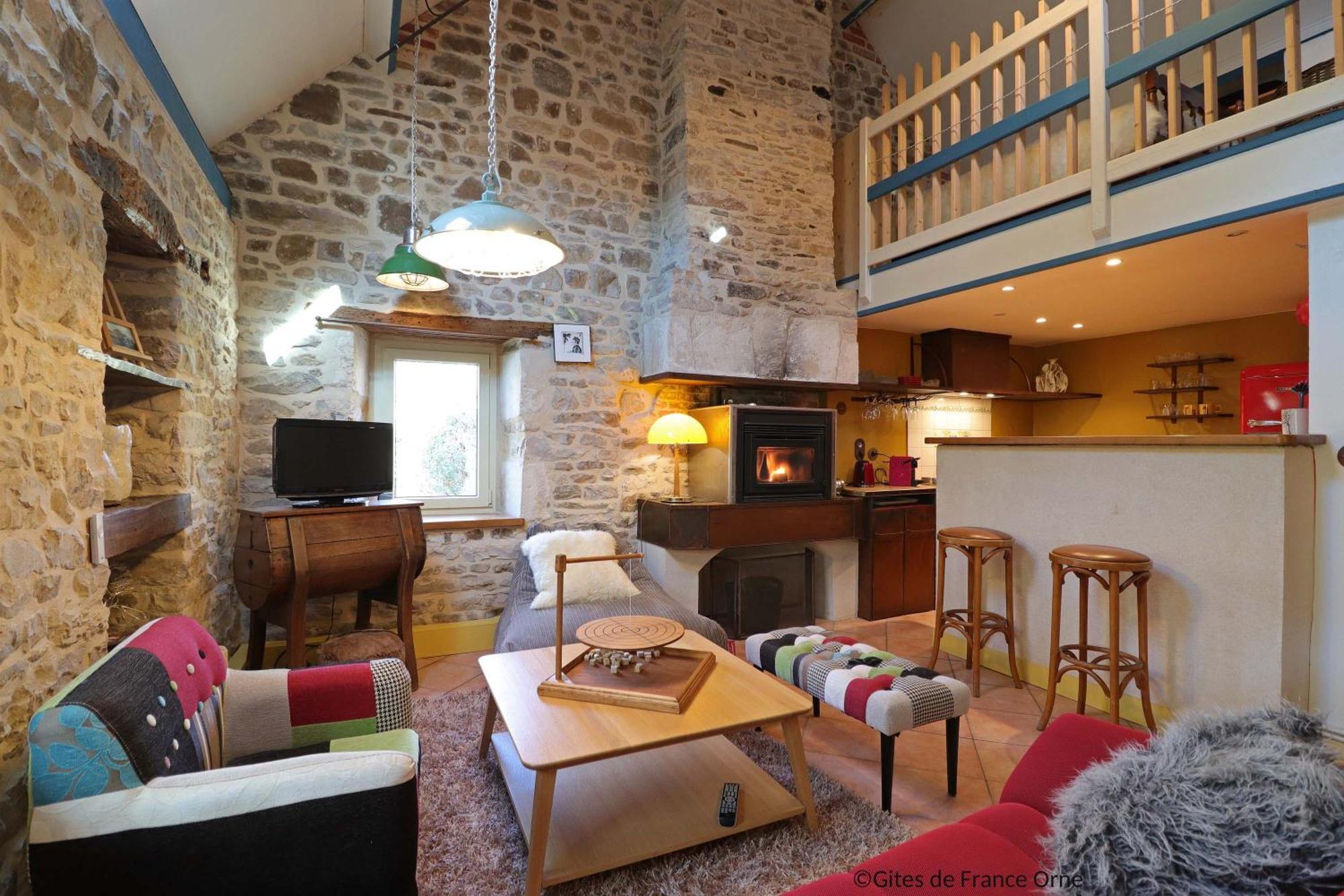 Bed and Breakfast La Cage Aux Oiseaux La Lande-de-Goult Esterno foto