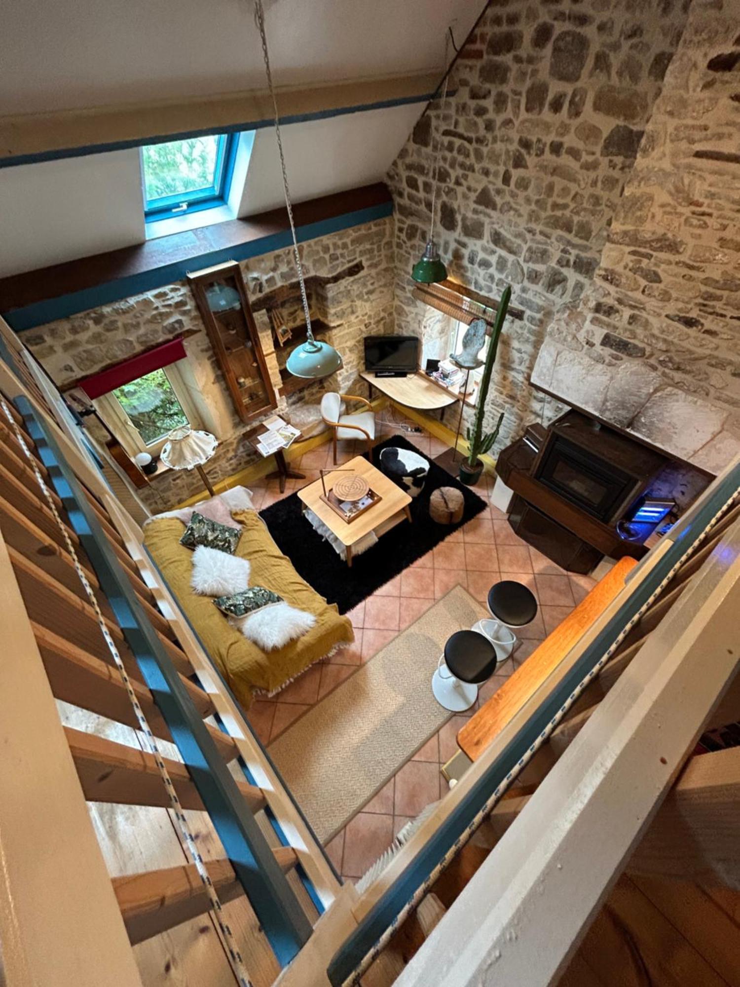 Bed and Breakfast La Cage Aux Oiseaux La Lande-de-Goult Esterno foto